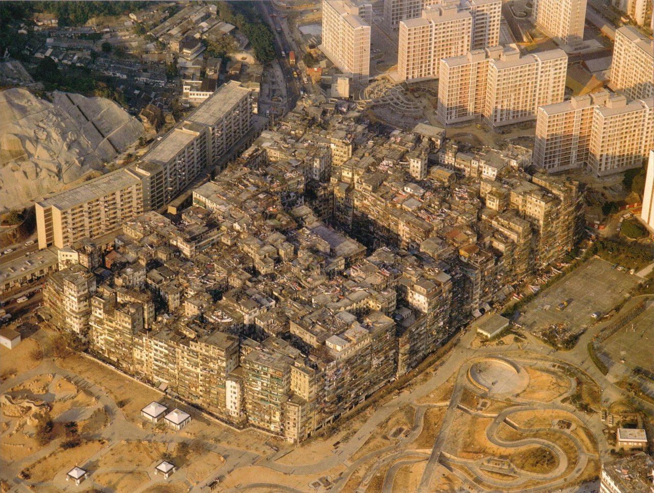 La Ciudad Amurallada de Kowloon, como nunca la has visto