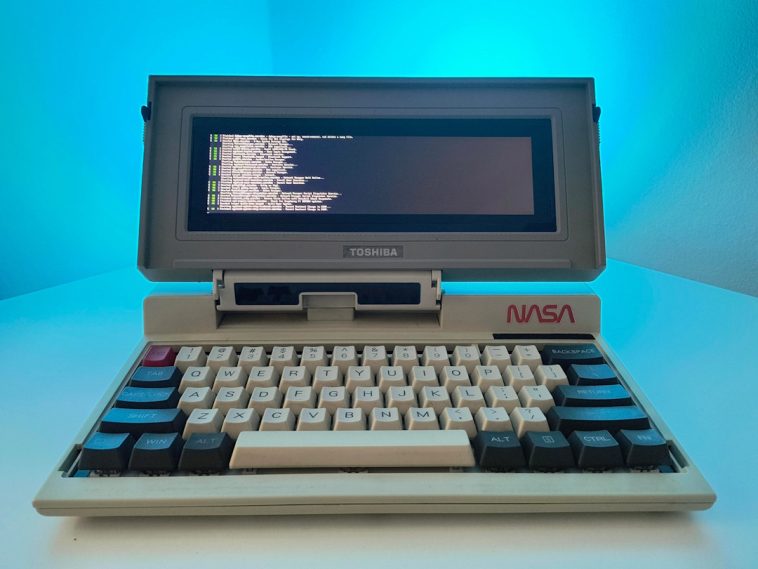 Reviviendo un Toshiba T1000 con un Raspberry Pi