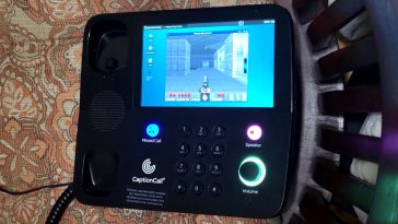 Jugando Doom en un teléfono de línea, «segunda edición»